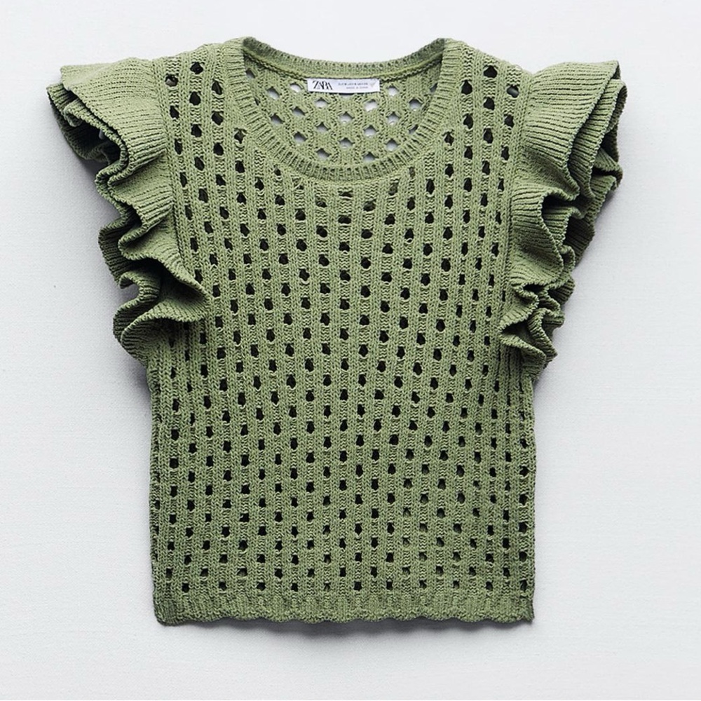 Zara  Green Ruffle Sleeve Top